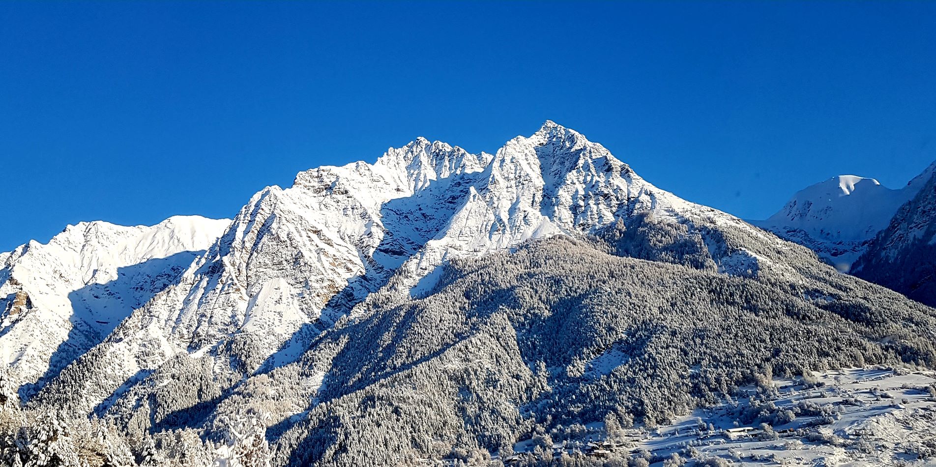 REALLON. Une course de ski de fond avec perruques et déguisements : c'était  la Trafanelle